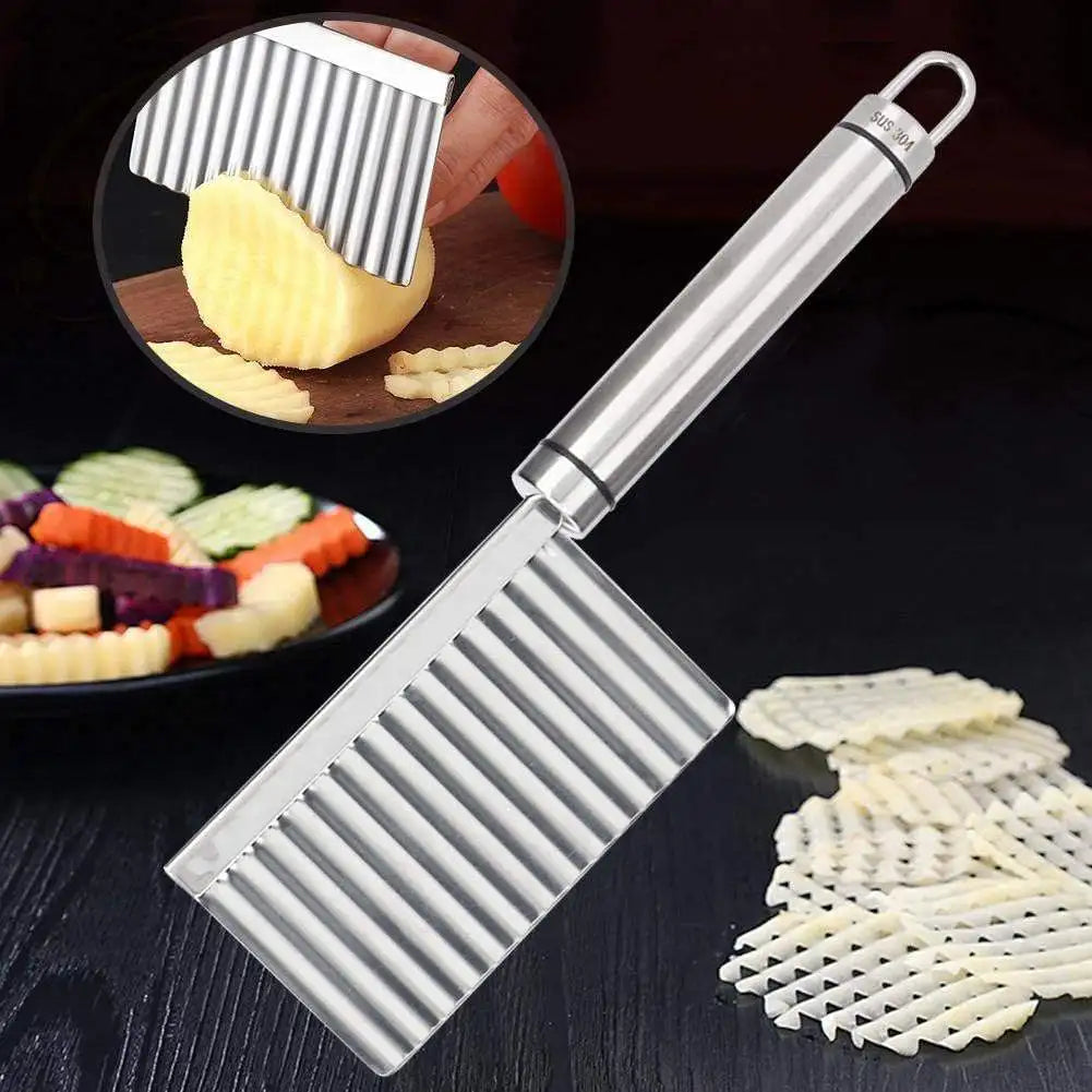 Wavy French Fry Cutter 23cm, Crinkle Cutter for Potatoes, Carrots, Stainless Steel Kitchen Knife
